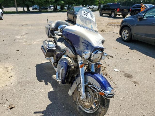 1HD1FC4157Y609313 - 2007 HARLEY-DAVIDSON FLHTCUI 蓝色 照片 9