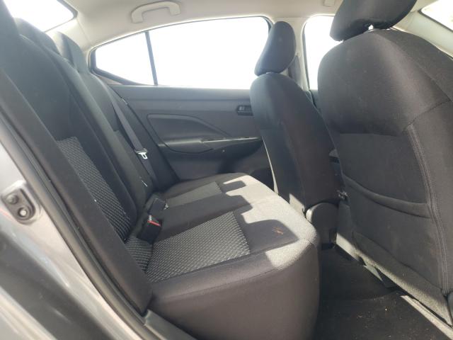 3N1CN8DV9ML859246 - 2021 NISSAN VERSA S GRAY photo 6