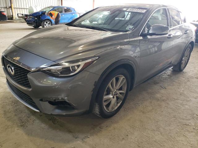 SJKCH5CP2JA056493 - 2018 INFINITI QX30 BASE GRAY photo 2