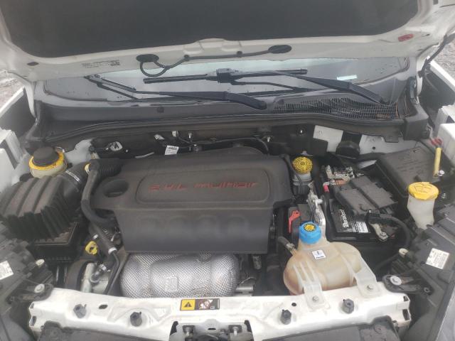 ZFBERFAT9G6B33943 - 2016 RAM PROMASTER 白色 照片 7