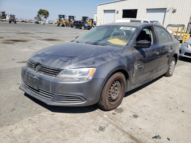 3VW2K7AJ1EM238119 - 2014 VOLKSWAGEN JETTA BASE رمادي صورة 2