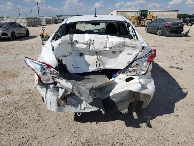 3N1CN7AP3KL856338 - 2019 NISSAN VERSA S WHITE photo 9