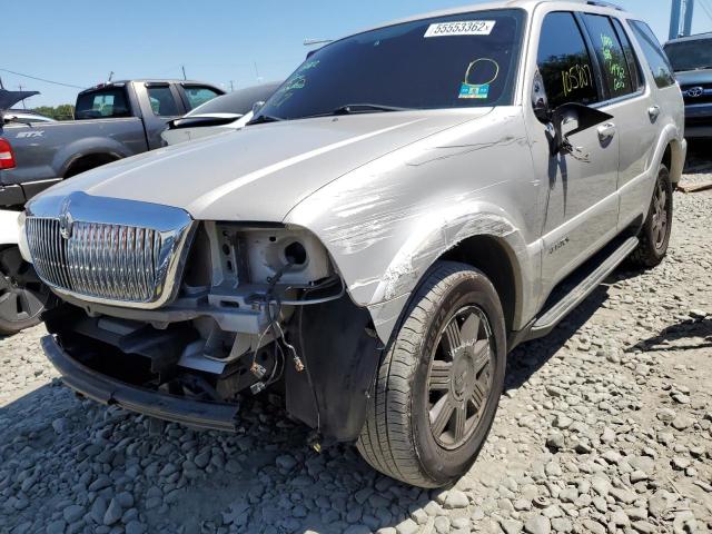 5LMEU88H34ZJ47653 - 2004 LINCOLN AVIATOR 银色 照片 2