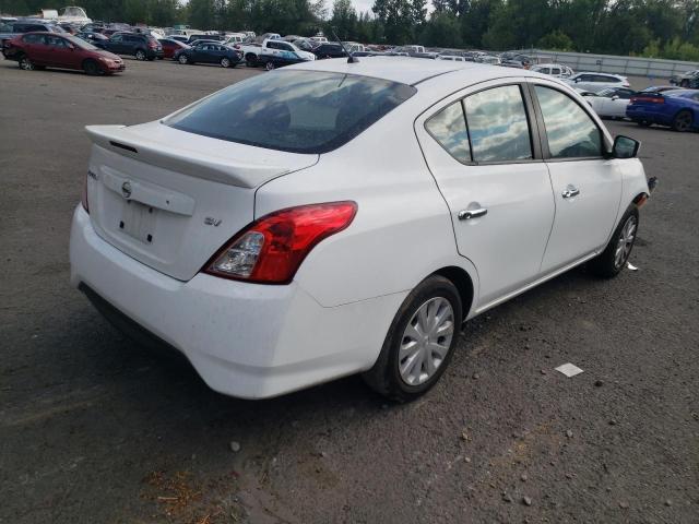 3N1CN7AP1JL874643 - 2018 NISSAN VERSA S WHITE photo 4