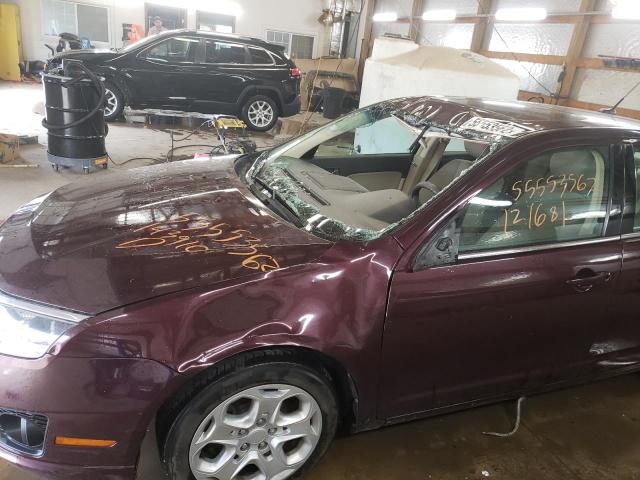 3FAHP0HA0BR143910 - 2011 FORD FUSION SE MAROON photo 9