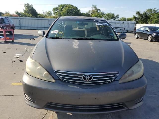 4T1BE32K85U535504 - 2005 TOYOTA CAMRY LE GRAY photo 9