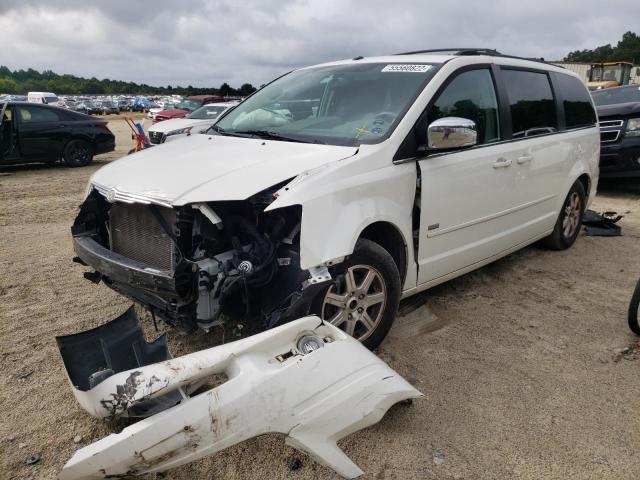 2A8HR54P58R699617 - 2008 CHRYSLER TOWN & COU WHITE photo 2