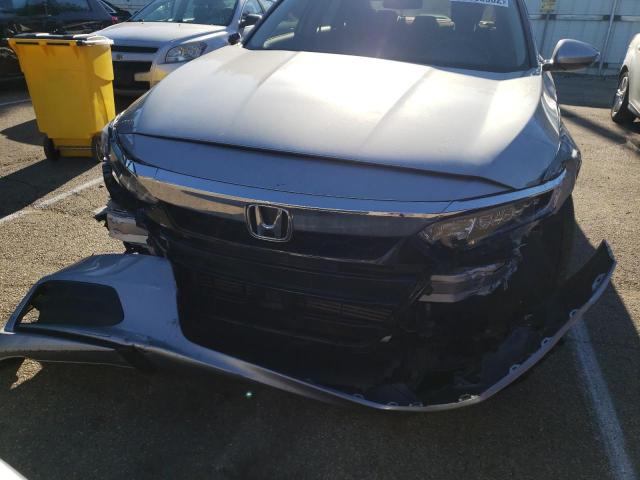 1HGCV1F10JA265289 - 2018 HONDA ACCORD SILVER photo 9