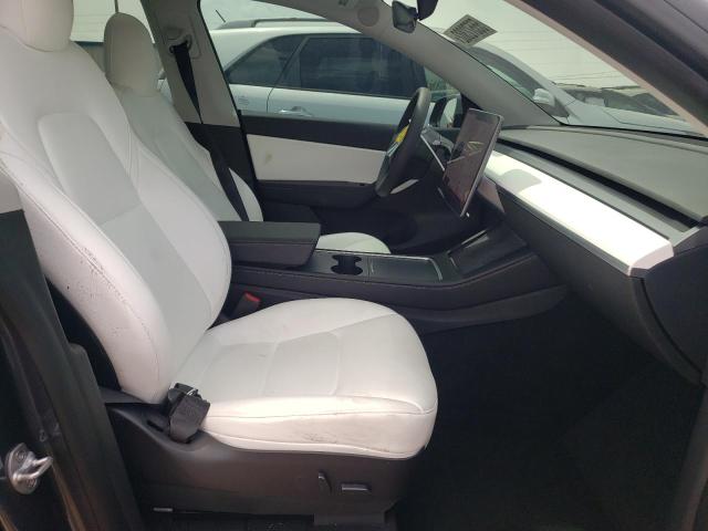 7SAYGAEE5NF381378 - 2022 TESLA MODEL Y Graphite photo 5