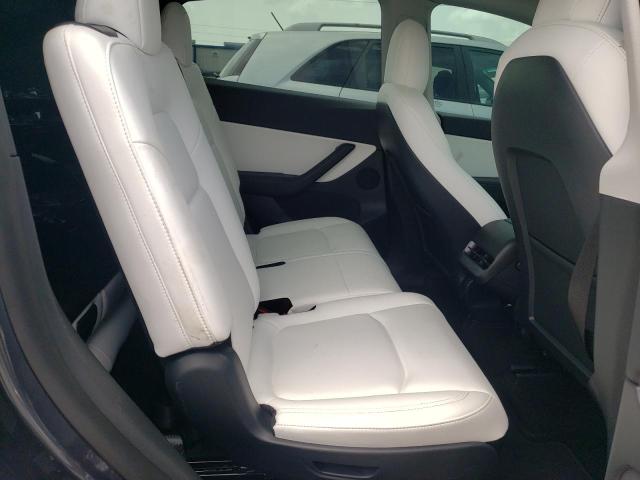 7SAYGAEE5NF381378 - 2022 TESLA MODEL Y Graphite photo 6