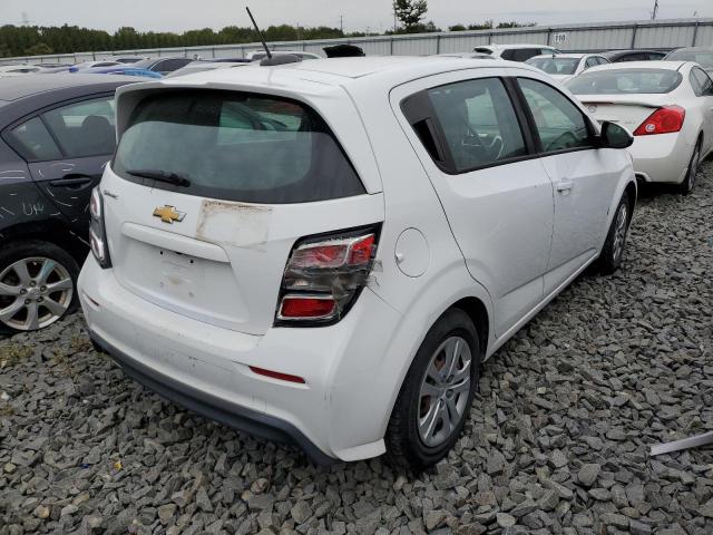 1G1JG6SH9J4130710 - 2018 CHEVROLET SONIC WHITE photo 4