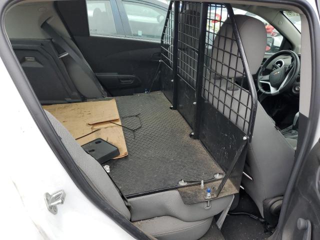 1G1JG6SH9J4130710 - 2018 CHEVROLET SONIC WHITE photo 6