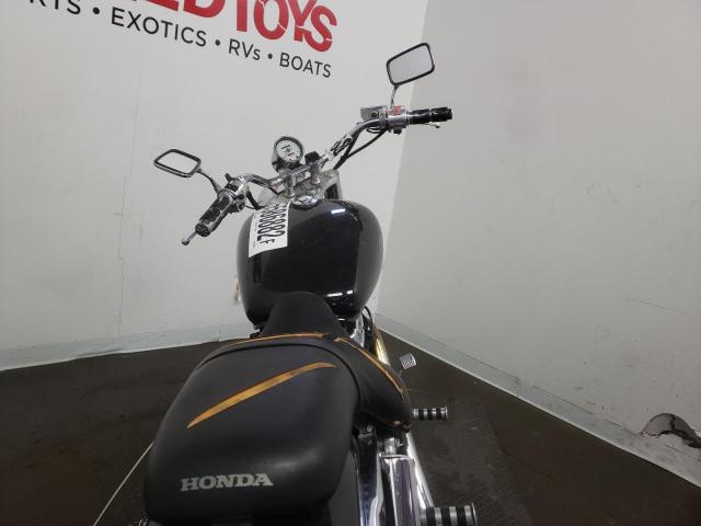 1HFSC43092A205855 - 2002 HONDA VT1100 C2 BLACK photo 5