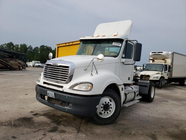 1FUBA5CG17LY05924 - 2007 FREIGHTLINER CONVENTION WHITE photo 2