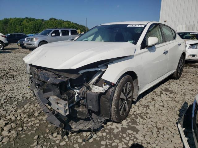 1N4BL4DW7KN307666 - 2019 NISSAN ALTIMA SV WHITE photo 2