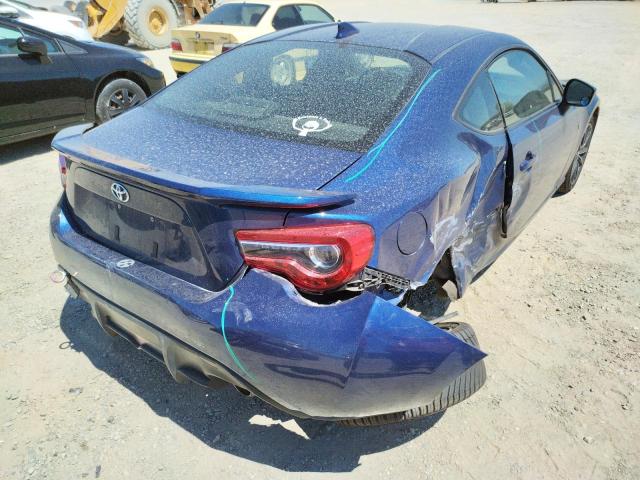 JF1ZNAA12H8710638 - 2017 TOYOTA 86 BASE BLUE photo 4