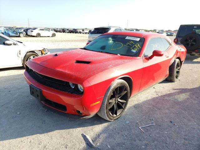 2C3CDZAG6JH194679 - 2018 DODGE CHALLENGER RED photo 2