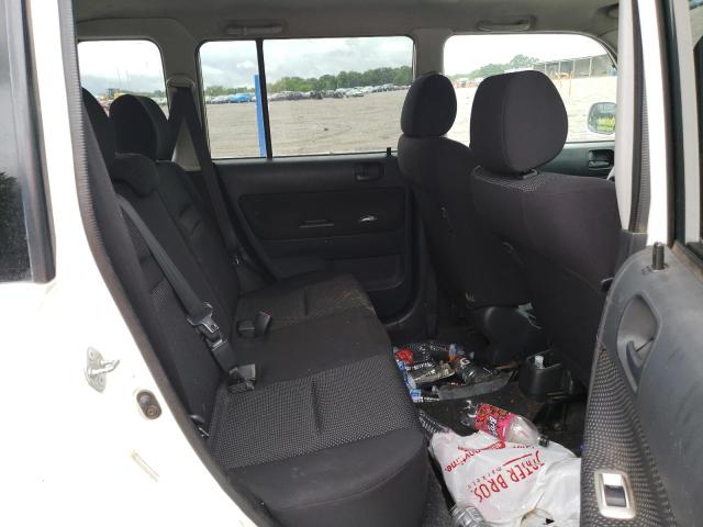 JTLKT324040141016 - 2004 TOYOTA SCION XB თეთრი ფოტო 6