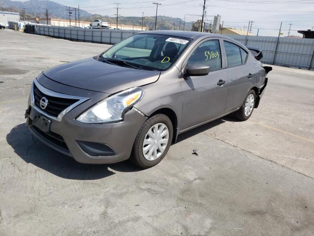 3N1CN7AP0GL816967 - 2016 NISSAN VERSA S GRAY photo 2