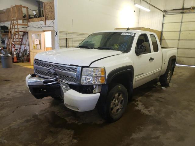 1GCRKSE31BZ126818 - 2011 CHEVROLET SILVERADO K1500 LT  photo 2