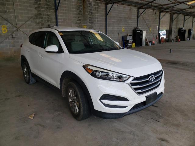 KM8J23A46HU261120 - 2017 HYUNDAI TUCSON SE WHITE photo 1