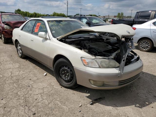 JT8BF28G6X0234611 - 1999 LEXUS ES 300 WHITE photo 1