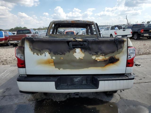 1N6BA1F47KN519913 - 2019 NISSAN TITAN XD S WHITE photo 10