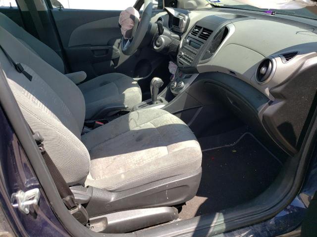 1G1JA5SH1F4173506 - 2015 CHEVROLET SONIC LS BLUE photo 5