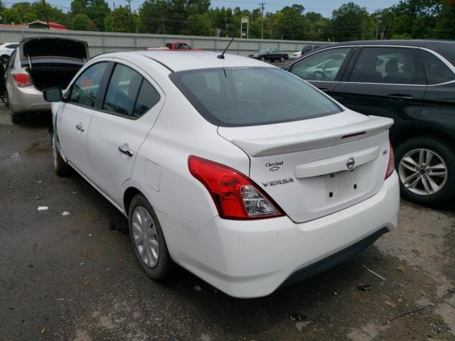 3N1CN7AP9JL886006 - 2018 NISSAN VERSA S WHITE photo 3