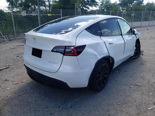 5YJYGDEE0MF121046 - 2021 TESLA MODEL Y أبيض صورة 4