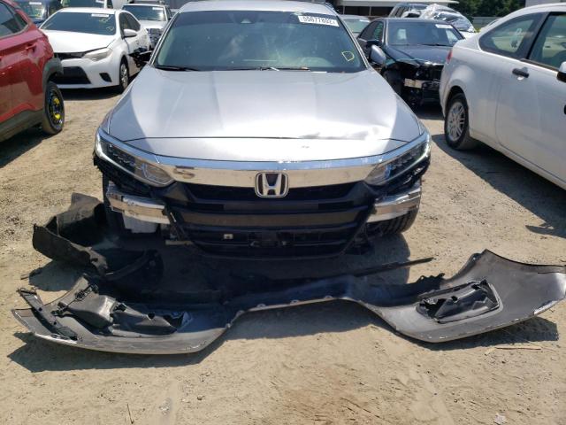 1HGCV3F14JA012195 - 2018 HONDA 125 GRAY photo 9