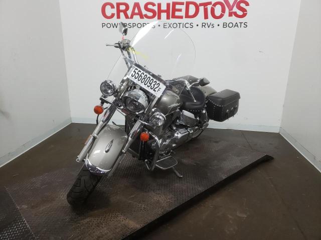 1HFSC52044A104099 - 2004 HONDA VT1300 S SILVER photo 2