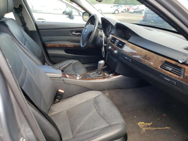 WBAPN7C59AA778788 - 2010 BMW 335 D Grau Foto 5
