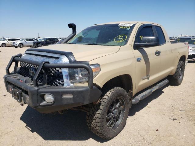 5TFUW5F18JX701813 - 2018 TOYOTA TUNDRA DOU TAN photo 2