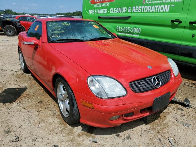 WDBKK65F11F193873 - 2001 MERCEDES-BENZ SLK 320 RED photo 1