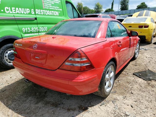 WDBKK65F11F193873 - 2001 MERCEDES-BENZ SLK 320 RED photo 4