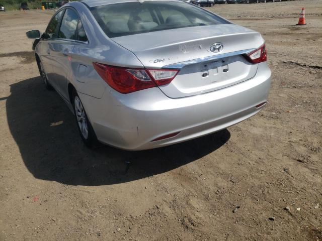 5NPEB4AC9BH281513 - 2011 HYUNDAI SONATA GLS SILVER photo 3