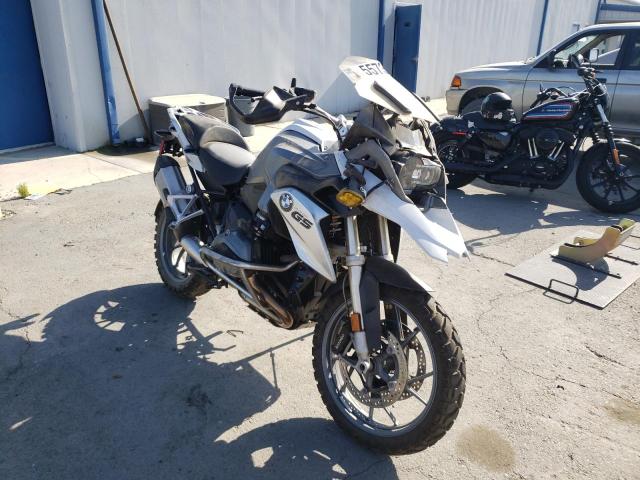 WB10A1109GZ189414 - 2016 BMW R1200 GS SILVER photo 1