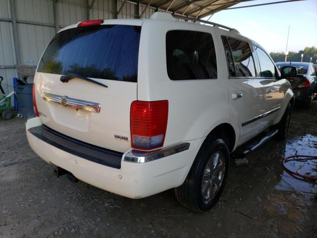 1A8HX582X7F586711 - 2007 CHRYSLER ASPEN LIMI WHITE photo 4