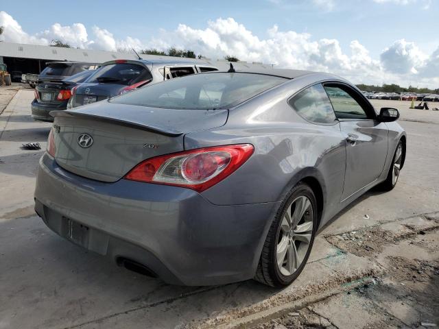 KMHHT6KDXAU040542 - 2010 HYUNDAI GENESIS CO GRAY photo 4