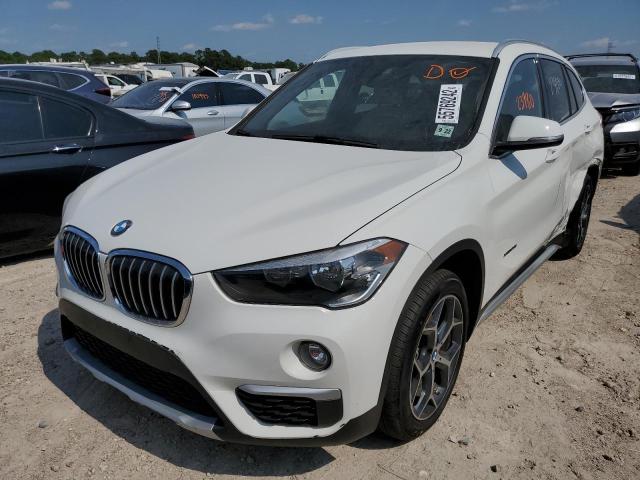 WBXHT3C3XJ5F89618 - 2018 BMW X1 XDRIVE2 WHITE photo 2