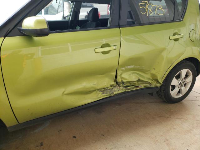 KNDJN2A20J7898383 - 2018 KIA SOUL GREEN photo 9