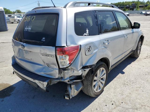 JF2SHADC7CH401161 - 2012 SUBARU FORESTER X SILVER photo 4