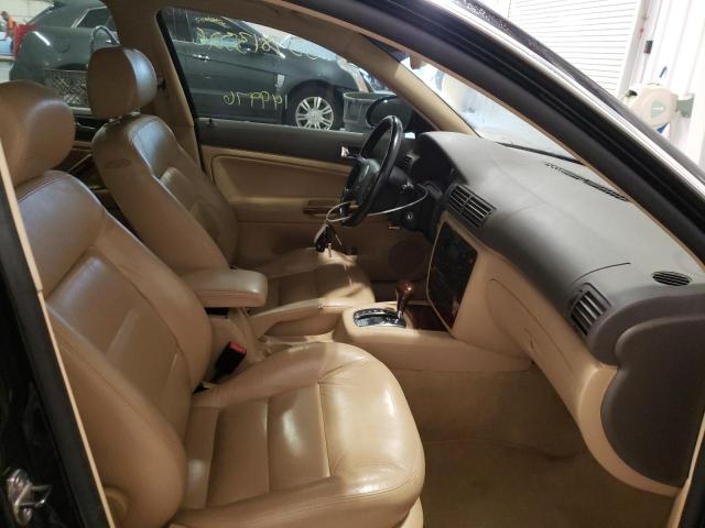 WVWTU63B15E008037 - 2005 VOLKSWAGEN PASSAT GLX Qara foto 5