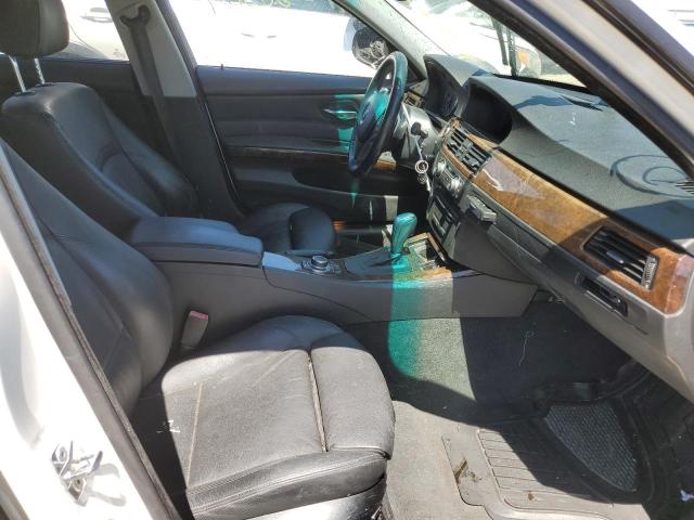 WBAPN73519A266020 - 2009 BMW 335 D WHITE photo 5
