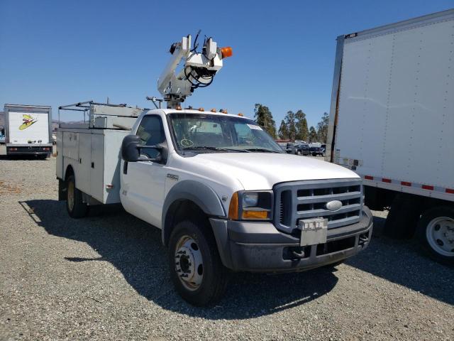 1FDXF46Y17EA42610 - 2007 FORD F450 SUPER WHITE photo 1