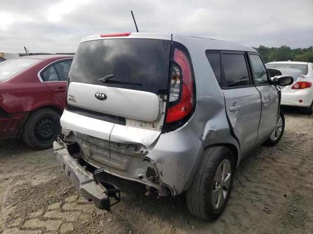 KNDJN2A20F7793852 - 2015 KIA SOUL SILVER photo 4