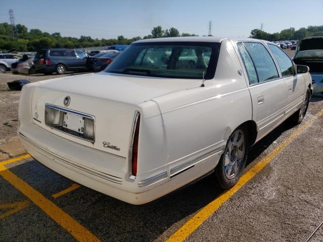 1G6KD54Y8WU706891 - 1998 CADILLAC DEVILLE WHITE photo 4