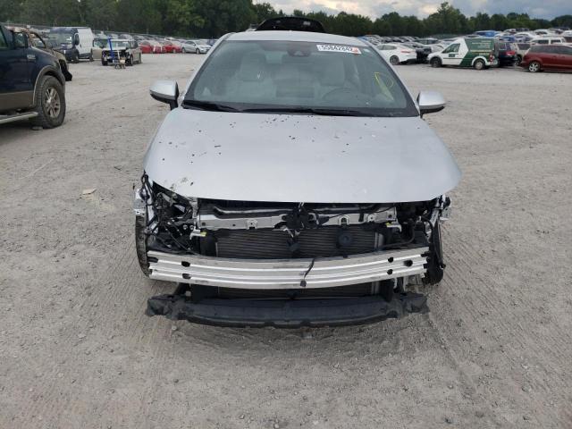 JTNK4RBE2K3005823 - 2019 TOYOTA COROLLA SE SILVER photo 9