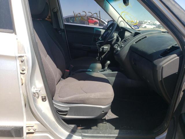 KNDJT2A53C7465272 - 2012 KIA SOUL  photo 5